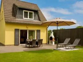 Seerose am Fleesensee, Müritz, eingezäunter Garten, Terrasse, Sauna, ruhig, am See, Hunde, Golf, Wassersport