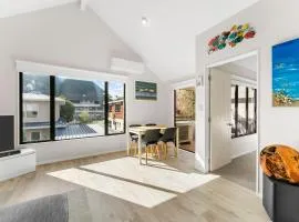 Town & Surf Retreat - Mount Maunganui