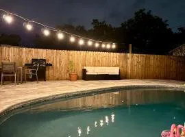 Guest Suite with Pool