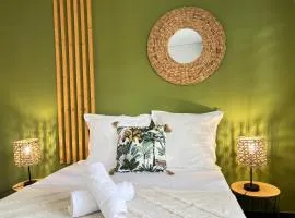 Yana Room - Centre ville, 2 chambres, espace travail, Wifi fibre