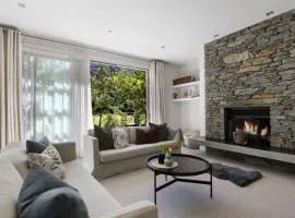 Arrowtown Home near Golf, Biking & Walking Trails