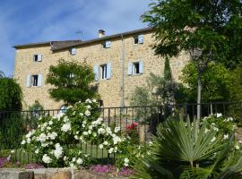 Le Mas des Monèdes, hotell med parkering i Saint-Paul-le-Jeune