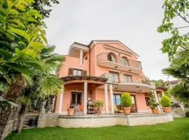 Apartments Leonarda