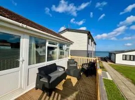 Beach Cottage 33, Just a Short Stroll to the Beach