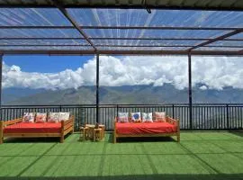 The Halt Narkanda - Rooms and Rooftop Cafe