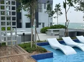 MelDy Guest House 3BR Tol Nilai with pool