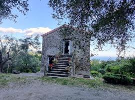 Casa Vacanze La Guardia, Hotel in Tortorella