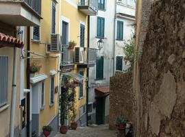 Casa vacanze Andrea, hotel i Camerota