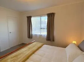 Cozy 2BR, Sleep 4, Free Parking