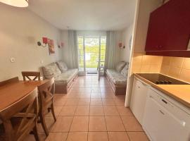La Maison Tranquille at the Lake 1 Bedroom House, hotel v destinaci Marciac