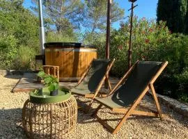 Cabanon Tihou bain nordique privatif piscine havre de paix