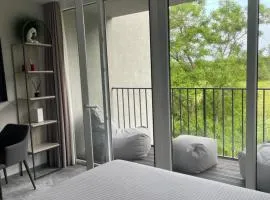 Studio Modern
