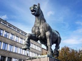Slotsgaarden ved Hesten, khách sạn ở Randers