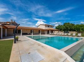 Villa Dika, a beautiful and spacious villa with a fantastic pool, Hotel in Gradišće