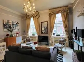 City Centre Georgian Style Apartment