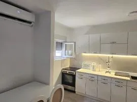 Olive Roots Yard House