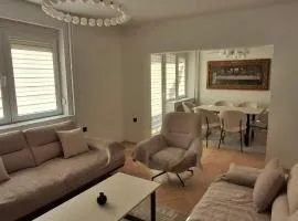 Angela Modern Apartment