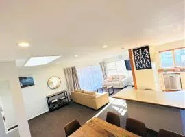 Relax near Auckland city & enjoy