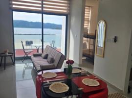 The shore by seffa, acomoda&ccedil;&atilde;o com onsen em Kota Kinabalu