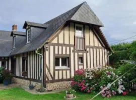 Duplex dans maison normande avec accès au jardin