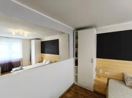 Central apartment with garage