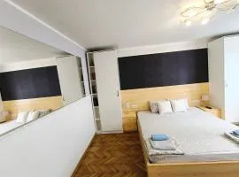 Central apartment with garage