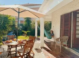 Coastal Garden Paradise Retreat- 6 min from the beach