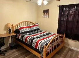 G7 Private Room with Smart TV Near Everything