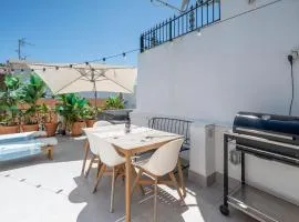 Charming Seaside Home with Jacuzzi & Terrace