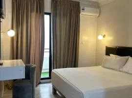 Crystal boulevard hotel