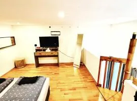 Charming Stay - Close to Vienna Attractions MZ1