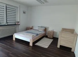 J&V Zimmer II Walldürn
