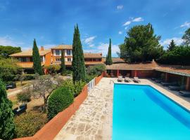 Castillon Des Baux, hotel v destinácii Maussane les Alpilles