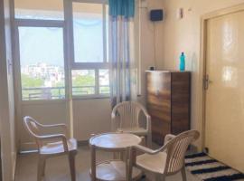 2BHK spacious stay, hotel in Gwalior