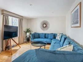 Costal Retreat with Garden & BBQ
