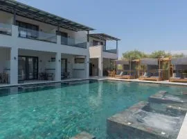 Alora Luxury Suites - Adults Only