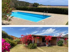 Casa Boeri - Vista mare con piscina e giardino Residence Abba Urci, hotell i Tertenìa