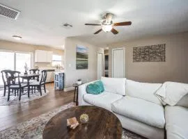 Apollo Beach Retreat - 3BR - Pool - Backyard -BBQ