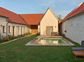 Tady dobrý, hotel v Lukově