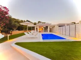 Zorbas Family Villas