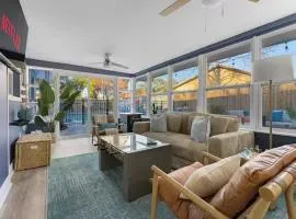 New listing promo,10 min to beach, backyard fun, Pool