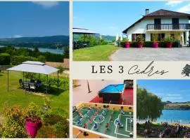 LES 3 CEDRES family home with lake view