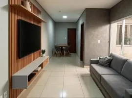 Casa 3 Quartos , Ar Condicionado e Área de Churrasco com Ducha