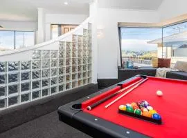 Great Short-Mid Term Stay! River Views & Games Room