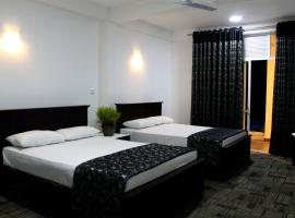 Ella Rock Land, hotel Ellában