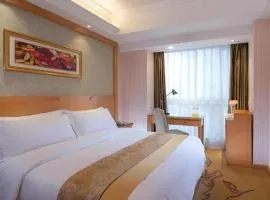 Vienna Hotel Chengdu Chunxi Road Lijiatuo Metro Station