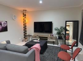 KozyGuru | 3BR Retreat to ADL & Barossa in 40m, ξενοδοχείο σε Bolivar