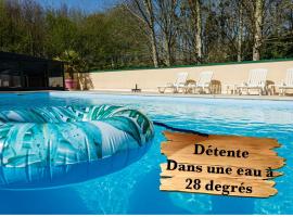 Gîte Arvor 6P, piscine ou jacuzzi, hôtel à Saint-Évarzec