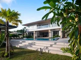 5 Bdr 18 meter Pool villa in Laguna Phuket