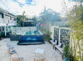 House at the Heart of Entrance! Sleeps18